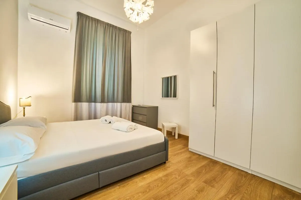 Corso Vittorio Emanuele 114 Apartment Naples