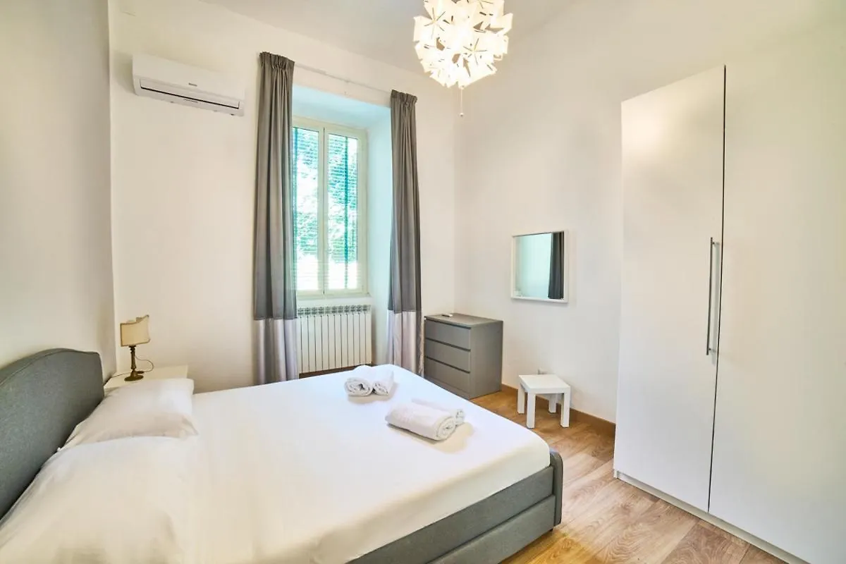 Corso Vittorio Emanuele 114 Apartment Naples 0*,